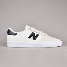 NM272GGG Skate Shoes - White/Black