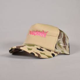 Scrawl Logo Mesh Snapback Trucker Cap – Sand Camo/Pink