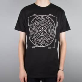 Volume 4 x St. Vitus T-Shirt - Black